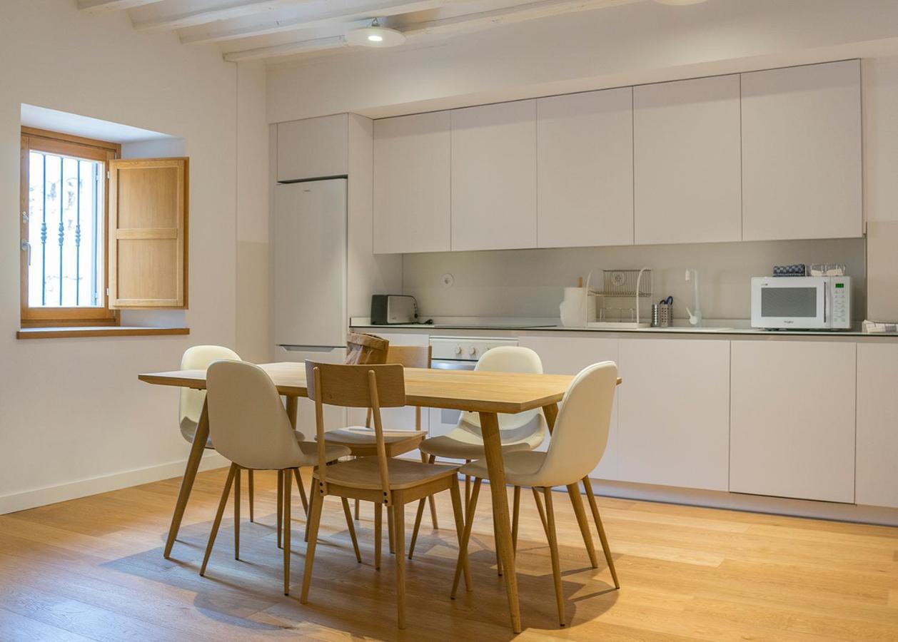 Alcuneza En Elmolinodelasal De Appartement